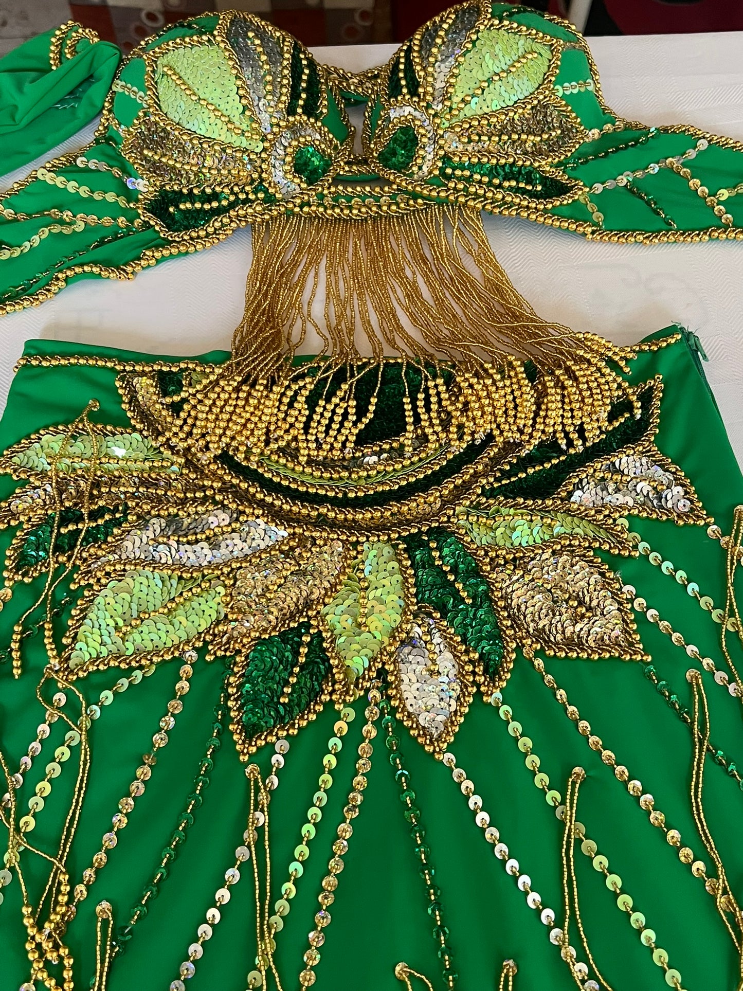 Vibrant green belly dance costume, custom-made belly dance outfit, multi-coloured beaded and sequined belly dance skirt, bra set