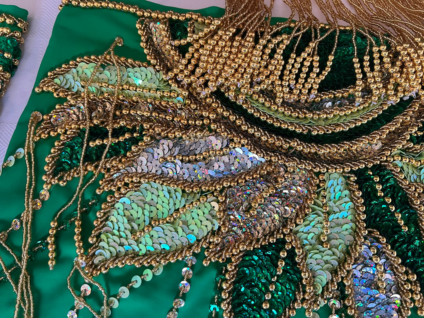 Vibrant green belly dance costume, custom-made belly dance outfit, multi-coloured beaded and sequined belly dance skirt, bra set